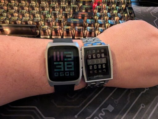 Pebble Time 2 next to Pebble Steel